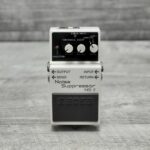 Boss NS-2 Noise Suppressor (NN)-eliminates unwanted noise and hum without altering an instrument's natural tone. It's the perfect pedal to quiet down any pedalboard or effects setup.