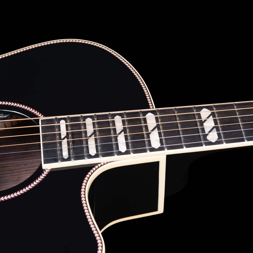 Godin 053353 Connaisseur MJ Blk RW Acoustic/Electric Guitar w/ Godin Case